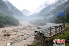 雅安暴雨：逾13万人受灾2人死亡 抢险救灾有序推进