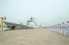 我海军第41批护航编队起航赴亚丁湾
