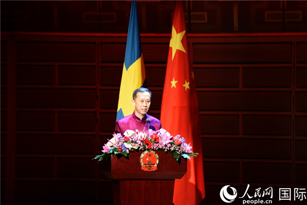 中国驻瑞典大使崔爱民在新春招待会上致辞。人民网记者 殷淼摄