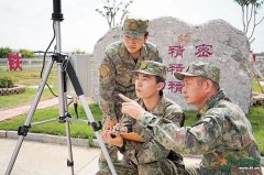 空军气象兵：观云测雨的守望