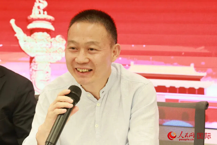 上海市杨浦区政协主席邰荀在座谈会上致辞。人民网记者 陈海琪摄