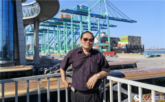 老挝国会代表团赞赏中国发展道路：以人民为中心的民主与法治