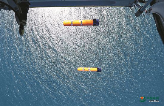 布阵海天猎“黑鲨”——海军航空兵某部搜攻潜训练影像