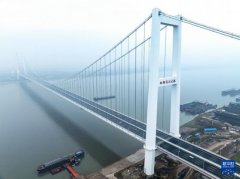 美丽中国丨荆楚江天阔 长虹入画来