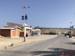 中方向巴基斯坦瓜达尔地区捐建太阳能路灯